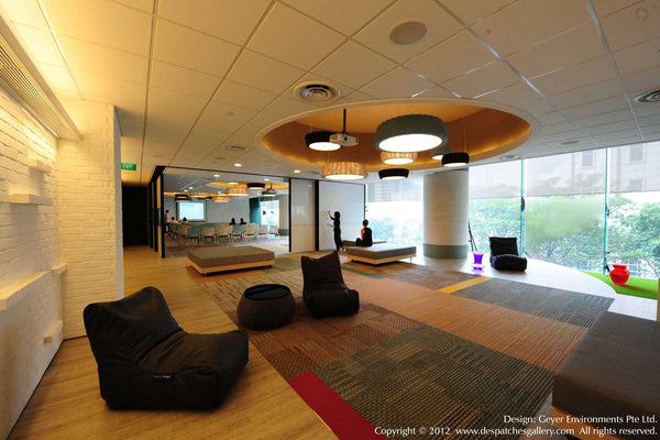 Versa Table Bean Bag in Black Sapphire (Indoor)